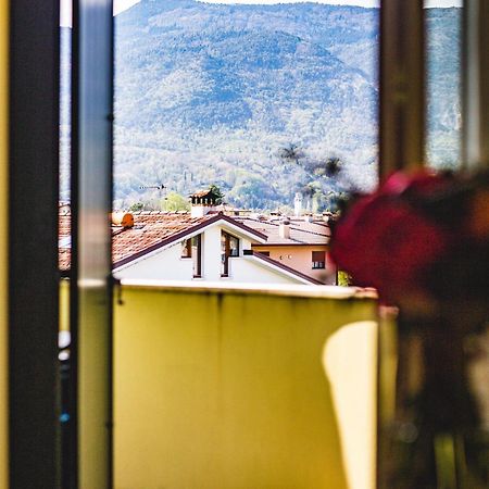 Appartamento Borgo Peschiere マニアーゴ エクステリア 写真